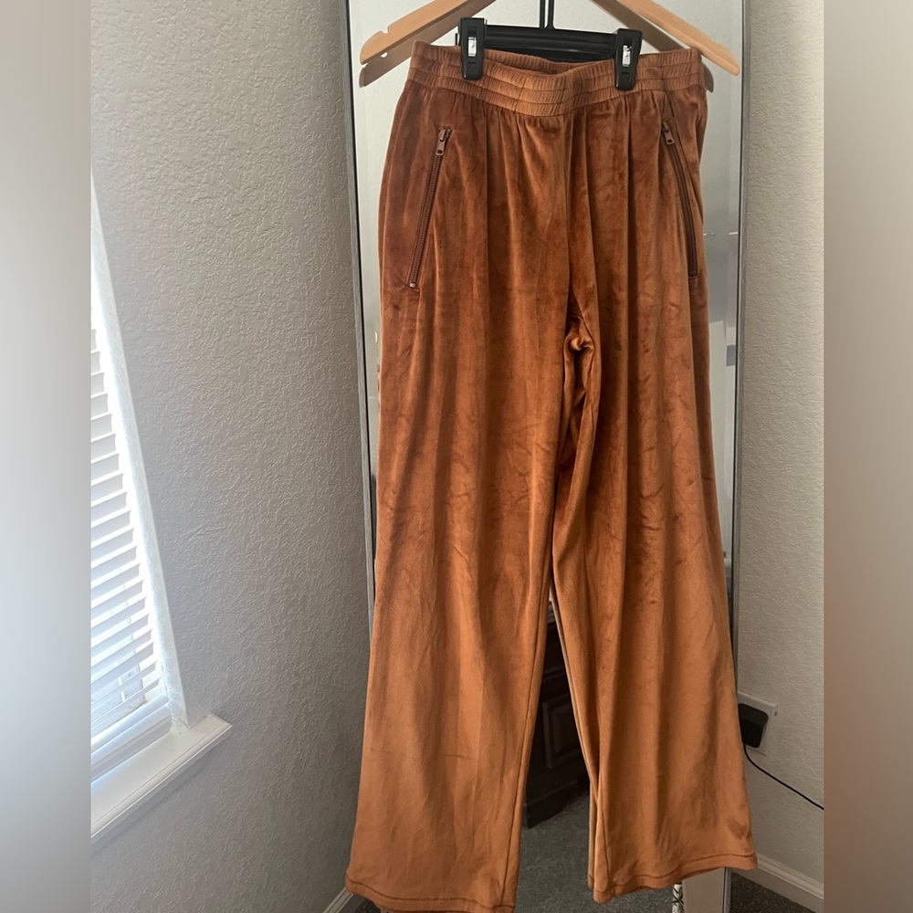 Skims wide leg velour track pants size S